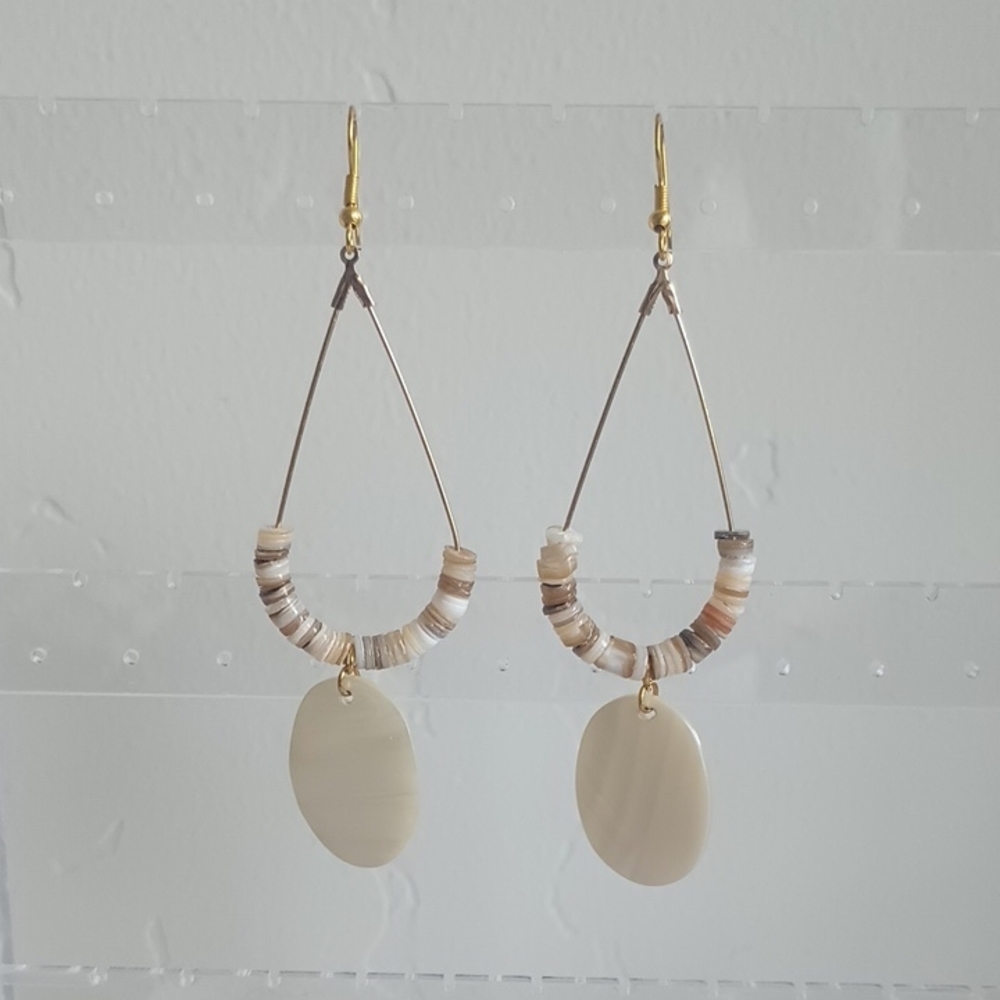 Elegant Gold and Cream Earrings